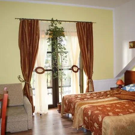 Goscinny Dworek Habitación en casa particular *