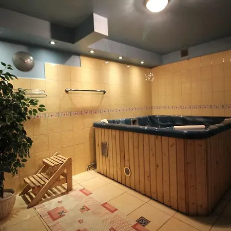 Goscinny Dworek בית אירוח *