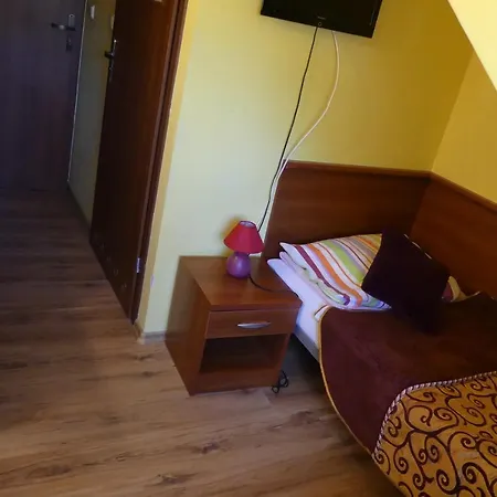 Goscinny Dworek בית אירוח