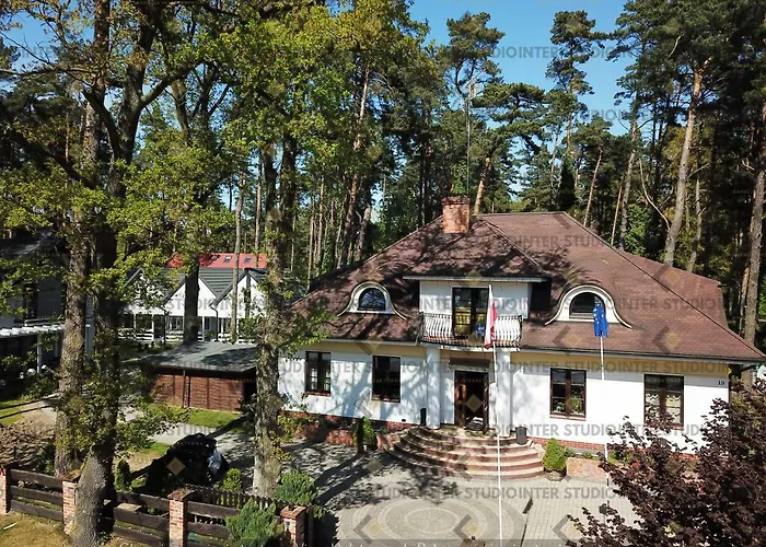 Goscinny Dworek * Pobierowo