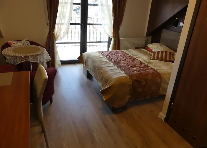 Goscinny Dworek ホームステイ ポビエロボ